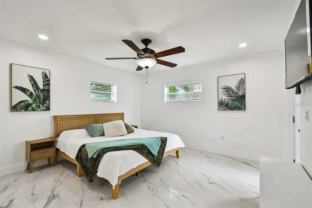 8708 Thornwood Lane Tampa FL 33615