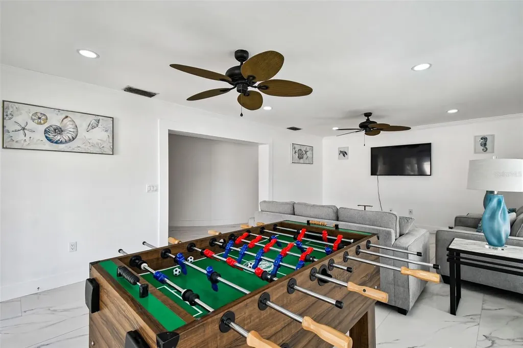 8708 Thornwood Lane Tampa FL 33615