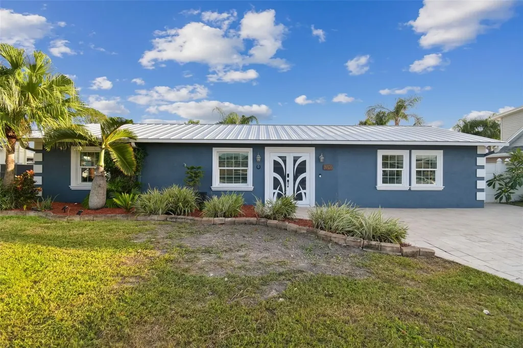 8708 Thornwood Lane Tampa FL 33615