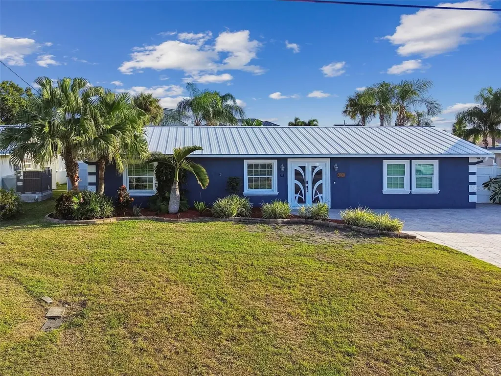 8708 Thornwood Lane Tampa FL 33615