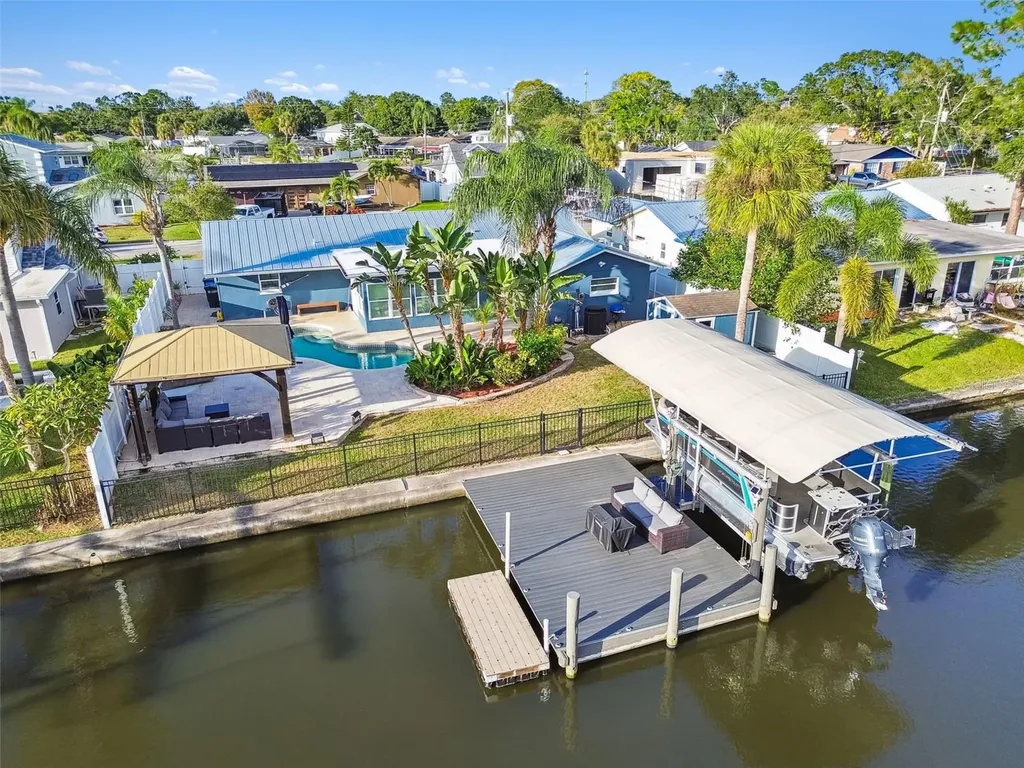 8708 Thornwood Lane Tampa FL 33615