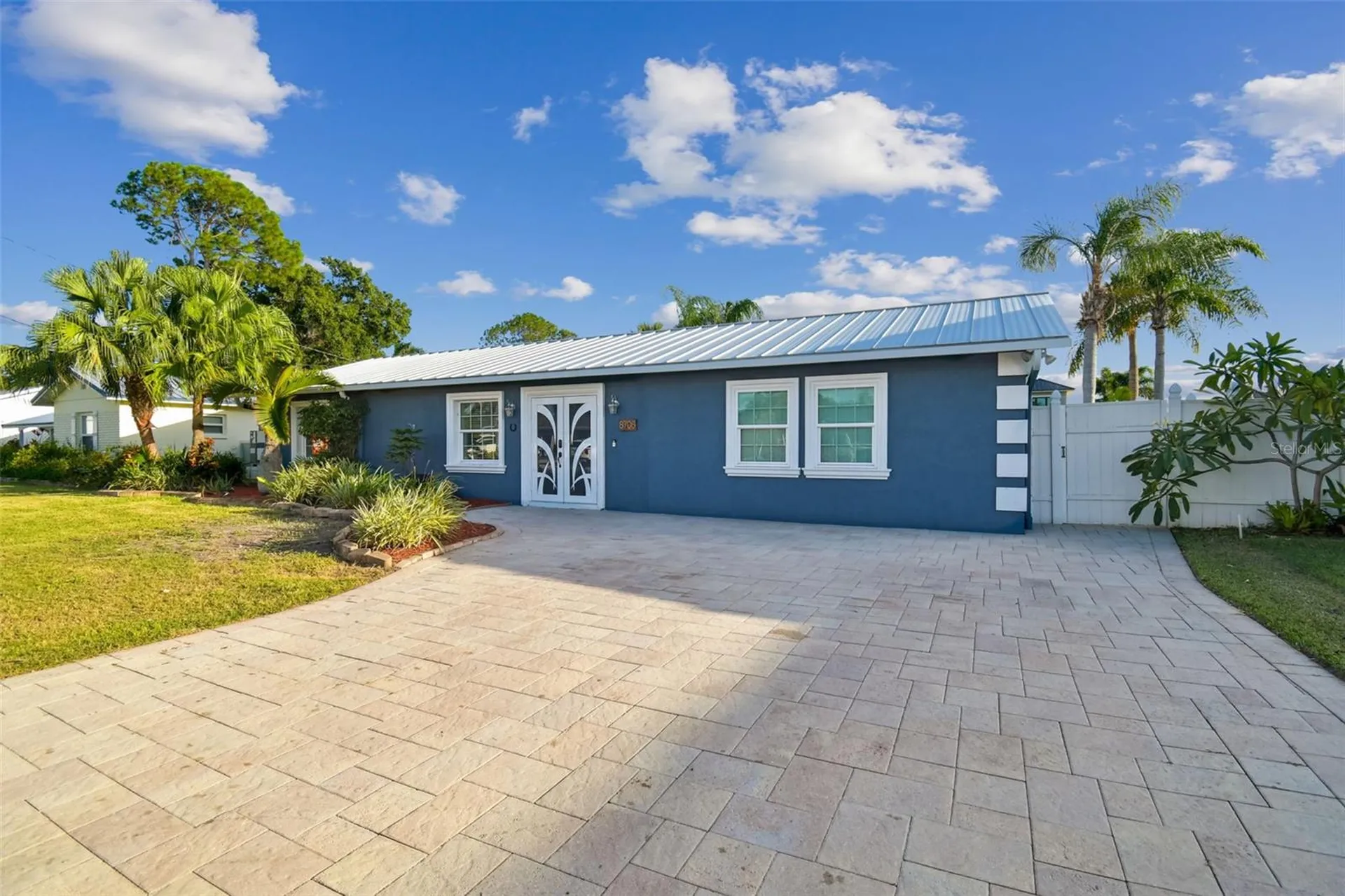 8708 Thornwood Lane Tampa FL 33615