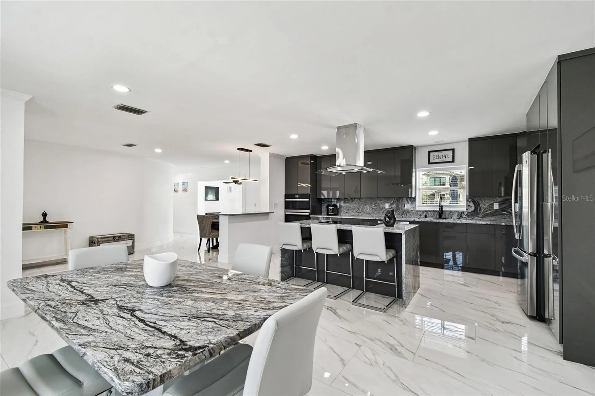 8708 Thornwood Lane Tampa FL 33615