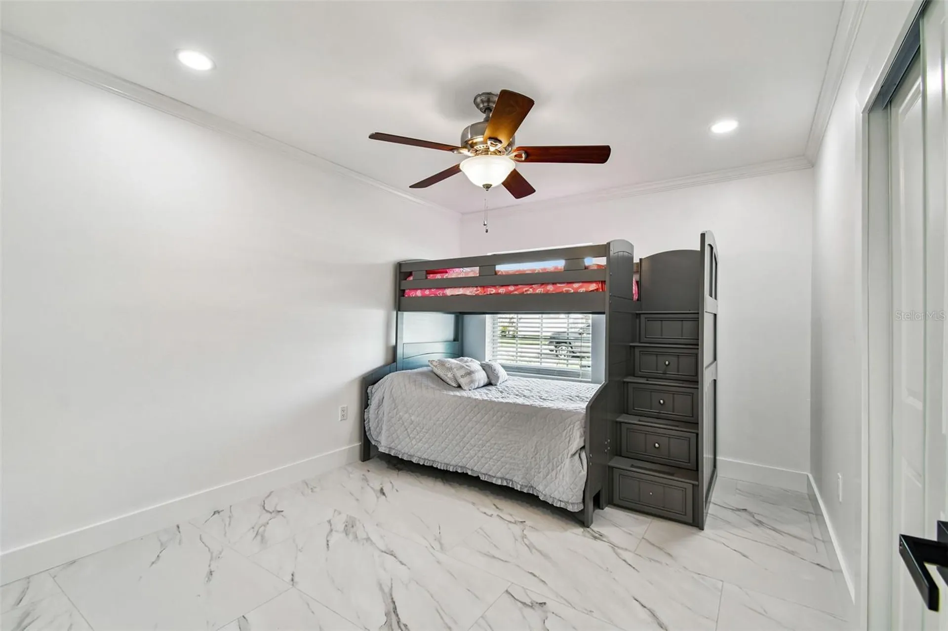 8708 Thornwood Lane Tampa FL 33615