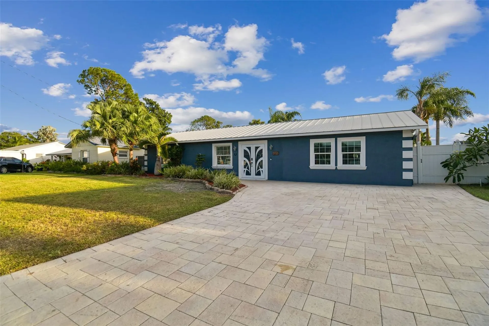 8708 Thornwood Lane Tampa FL 33615