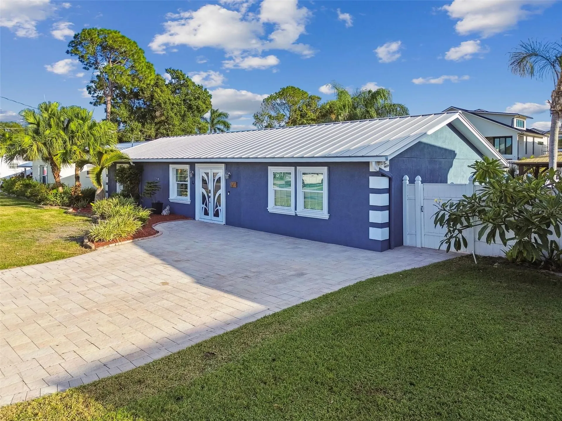 8708 Thornwood Lane Tampa FL 33615