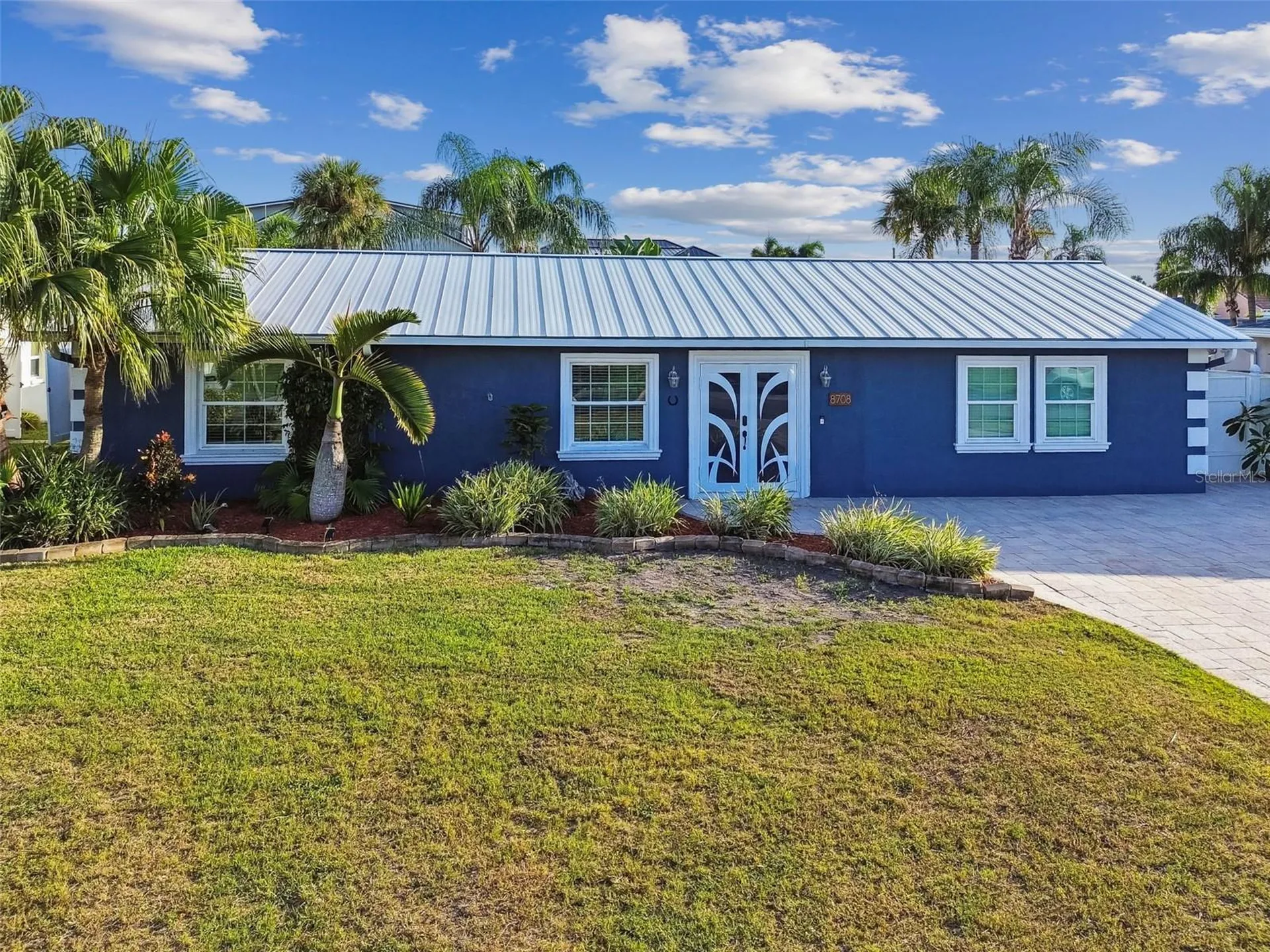 8708 Thornwood Lane Tampa FL 33615