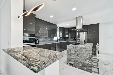 8708 Thornwood Lane Tampa FL 33615