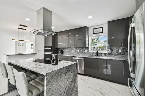 8708 Thornwood Lane Tampa FL 33615