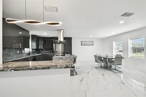 8708 Thornwood Lane Tampa FL 33615