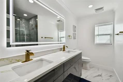 8708 Thornwood Lane Tampa FL 33615