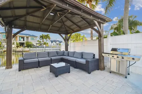 8708 Thornwood Lane Tampa FL 33615