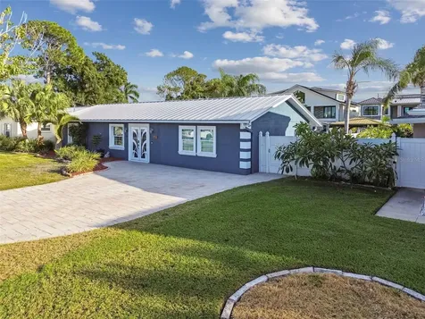 8708 Thornwood Lane Tampa FL 33615