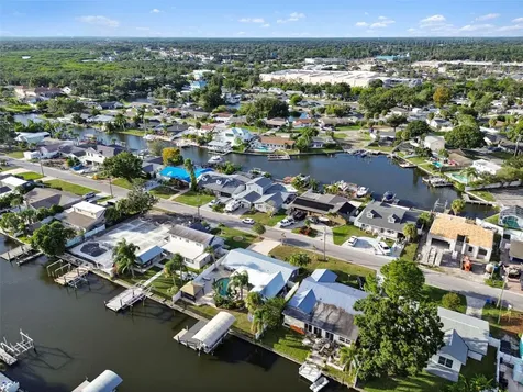8708 Thornwood Lane Tampa FL 33615