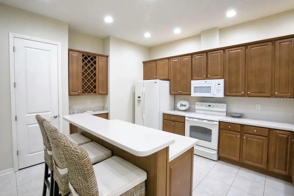7321 Emma Road Bradenton FL 34209
