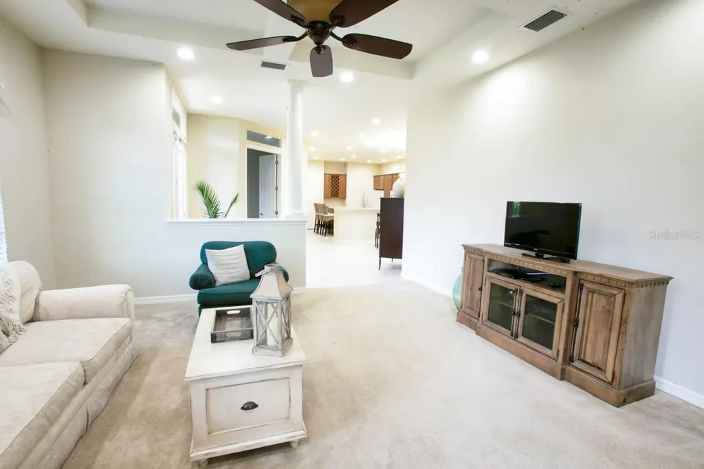 7321 Emma Road Bradenton FL 34209