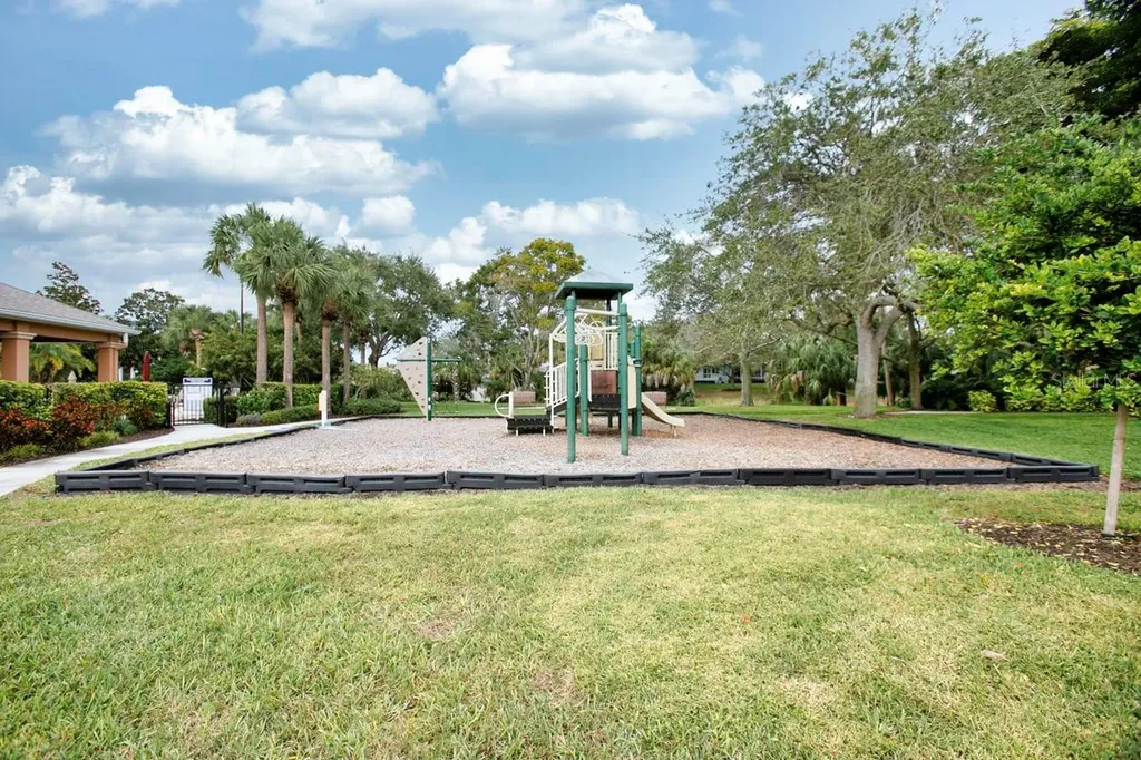 7321 Emma Road Bradenton FL 34209