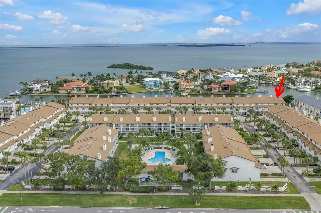 367 Madeira Circle Tierra Verde FL 33715