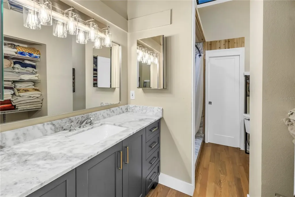 367 Madeira Circle Tierra Verde FL 33715