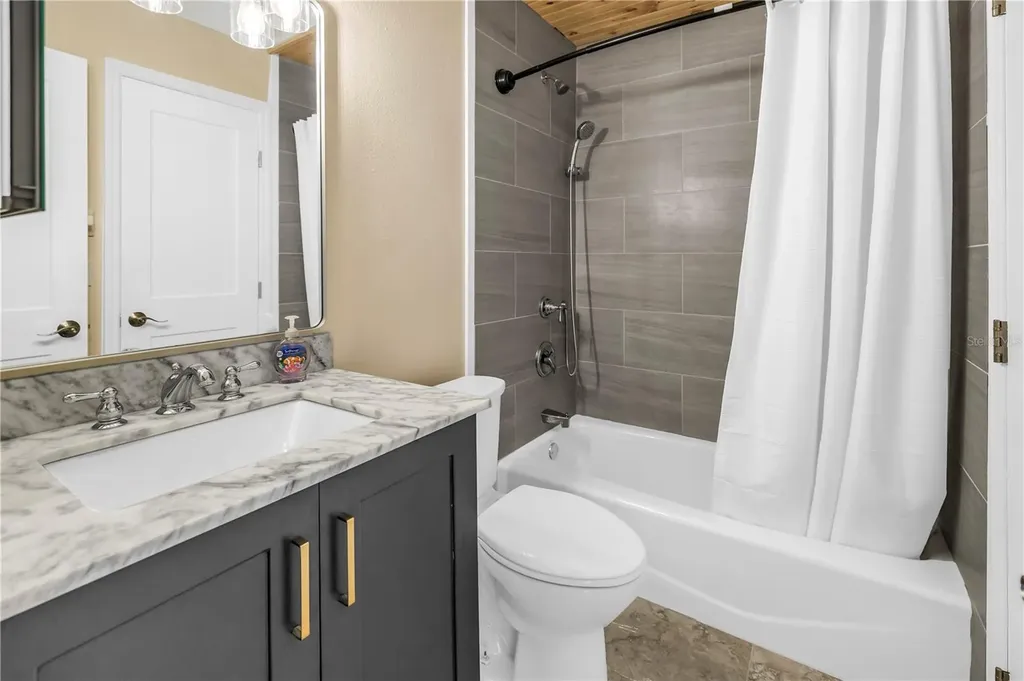 367 Madeira Circle Tierra Verde FL 33715