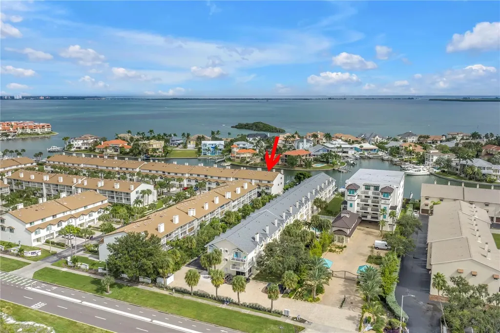 367 Madeira Circle Tierra Verde FL 33715