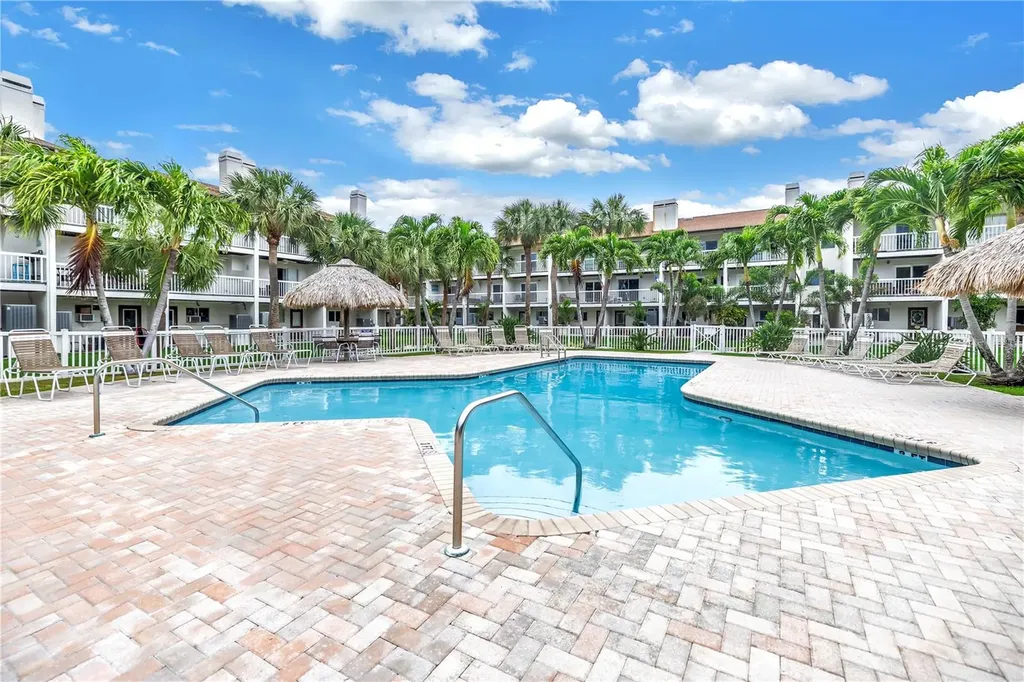 367 Madeira Circle Tierra Verde FL 33715