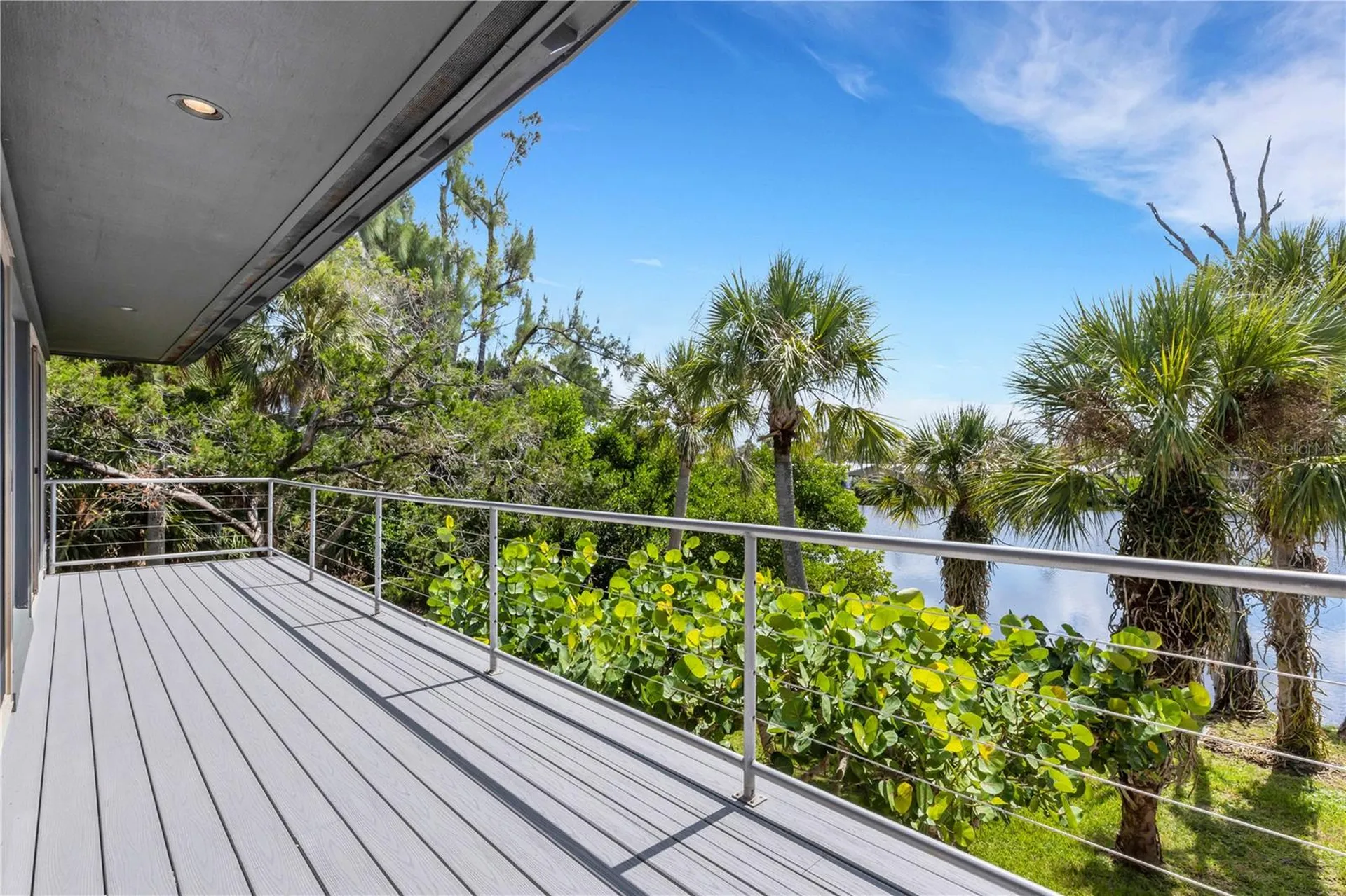 62 Sandy Hook Road S Sarasota FL 34242