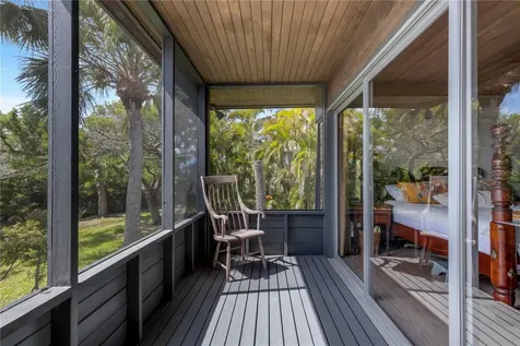 62 Sandy Hook Road S Sarasota FL 34242