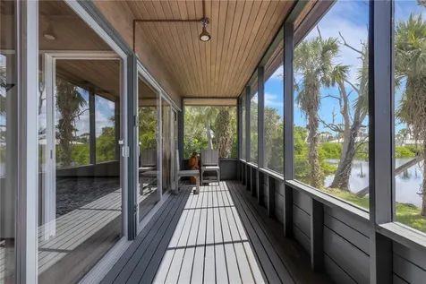 62 Sandy Hook Road S Sarasota FL 34242