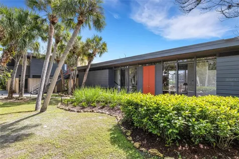 62 Sandy Hook Road S Sarasota FL 34242