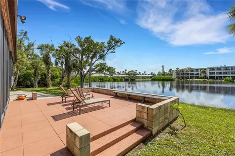 62 Sandy Hook Road S Sarasota FL 34242