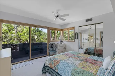 62 Sandy Hook Road S Sarasota FL 34242