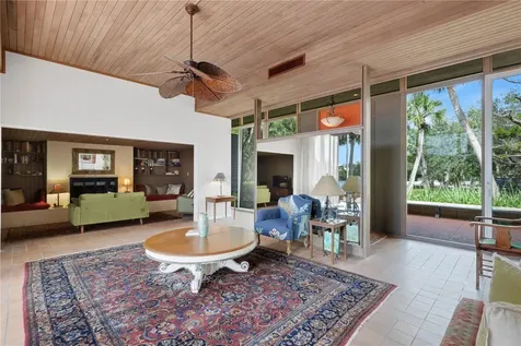 62 Sandy Hook Road S Sarasota FL 34242