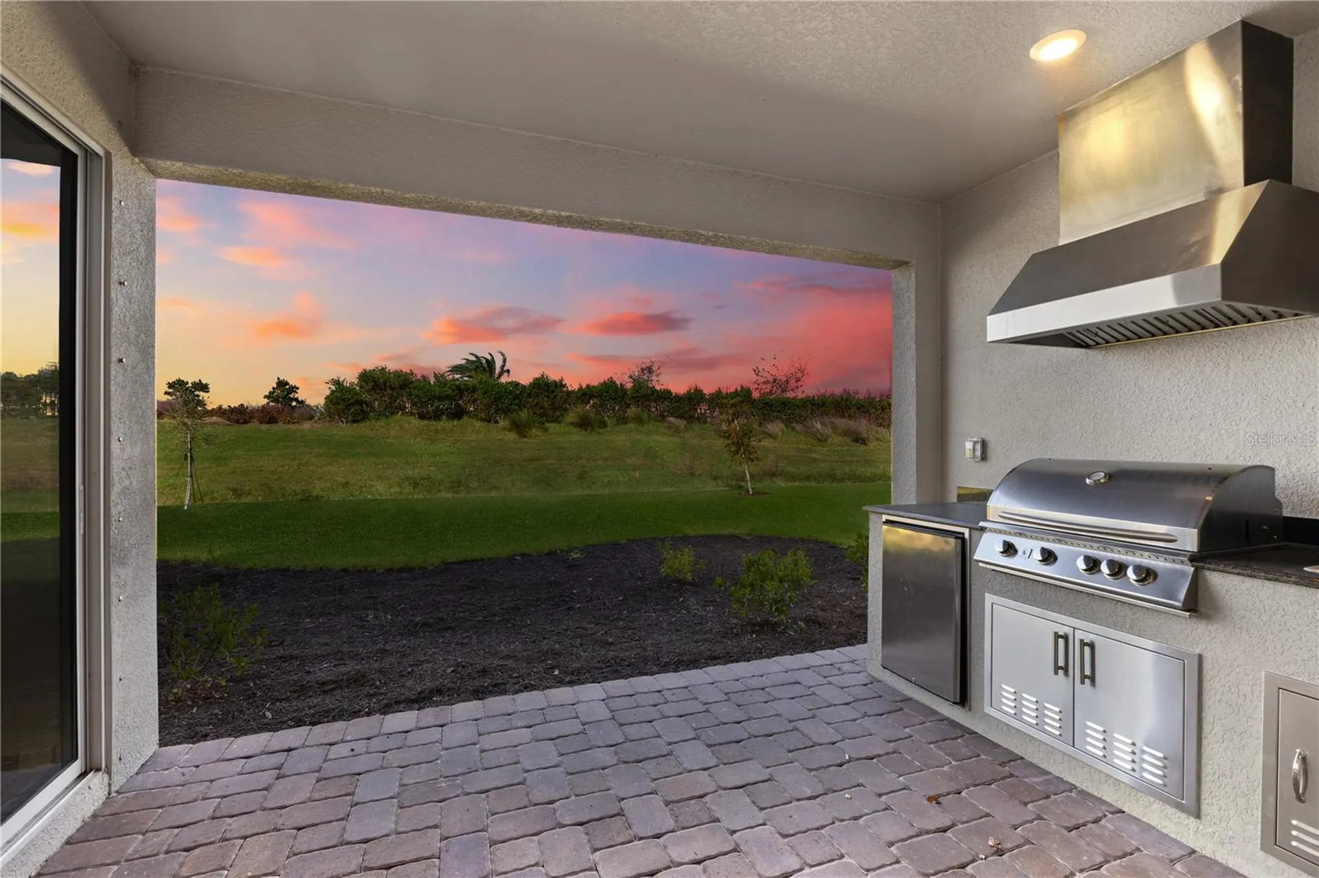 9048 Tequila Sunrise Drive Sarasota FL 34241