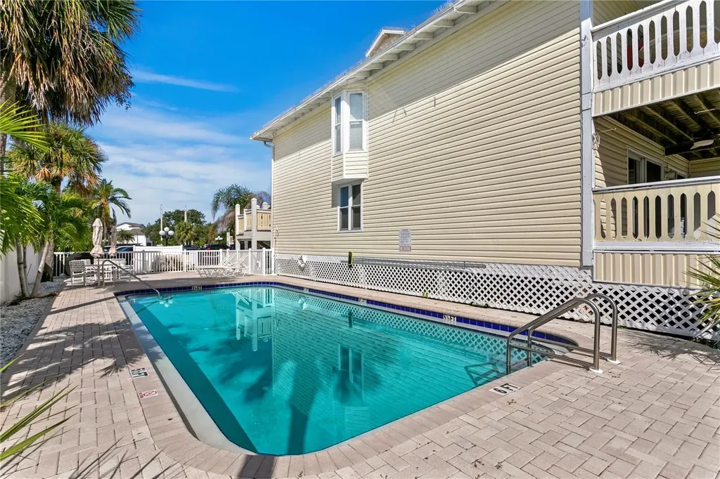 10399 Paradise Boulevard Treasure Island FL 33706