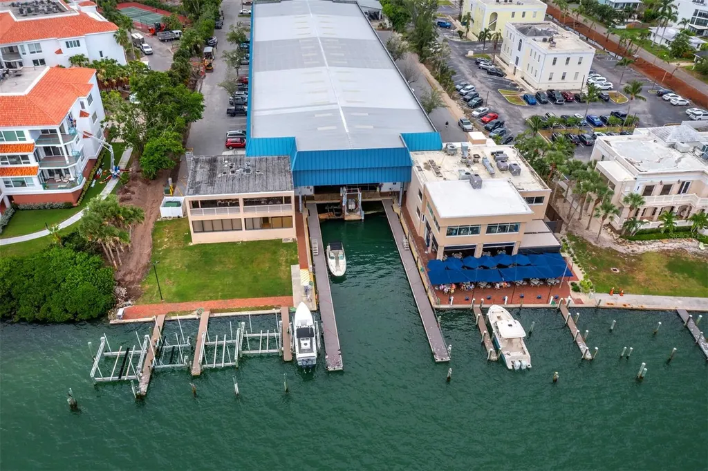 408 Gulf Of Mexico Drive Longboat Key FL 34228