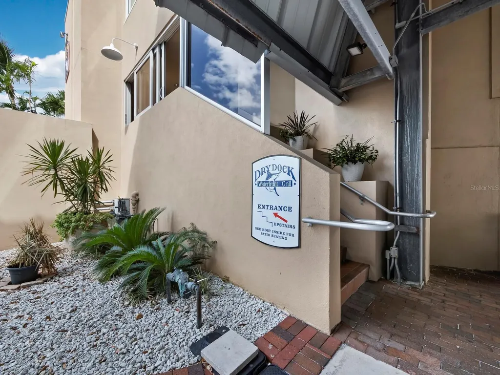408 Gulf Of Mexico Drive Longboat Key FL 34228