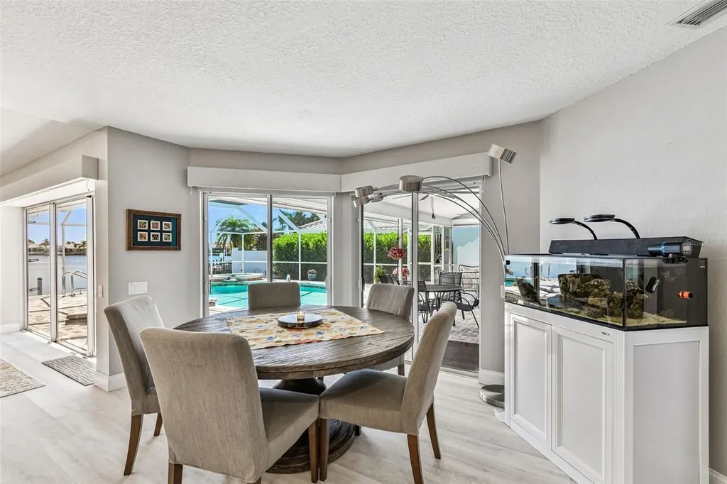 4918 E Longboat Boulevard Tampa FL 33615