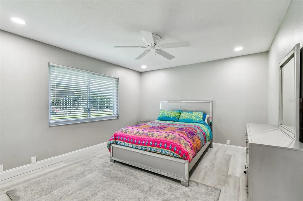 4918 E Longboat Boulevard Tampa FL 33615