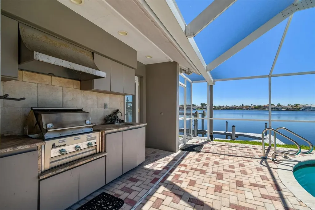 4918 E Longboat Boulevard Tampa FL 33615