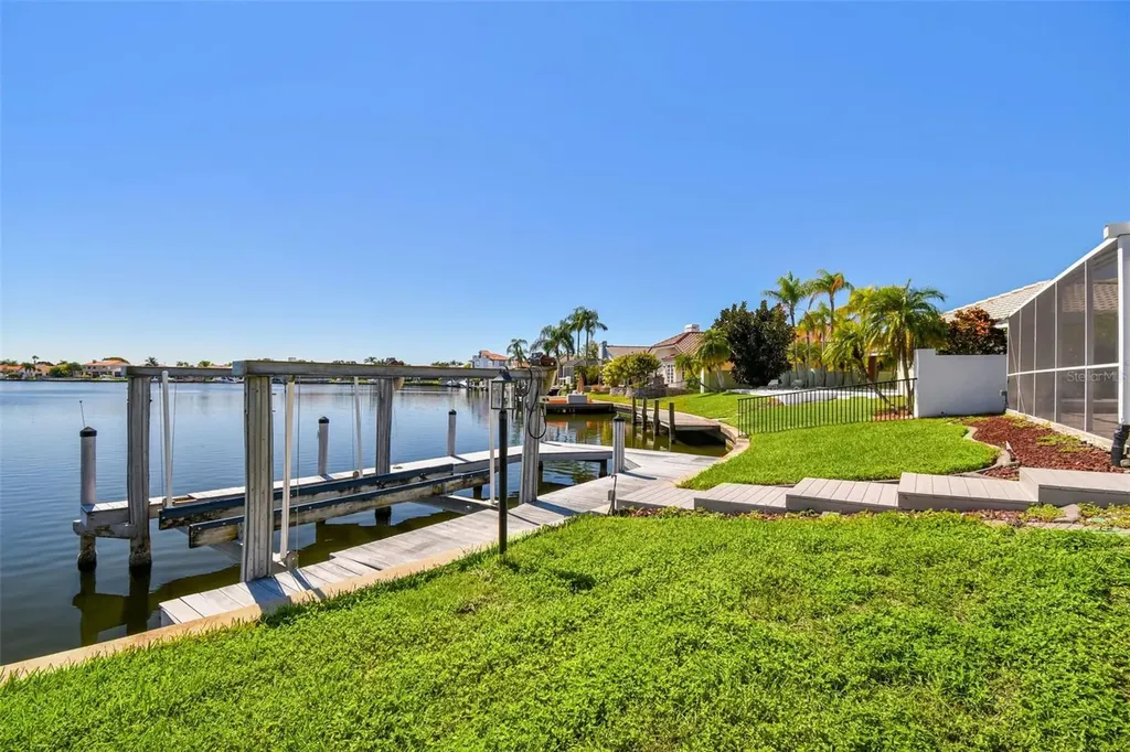 4918 E Longboat Boulevard Tampa FL 33615