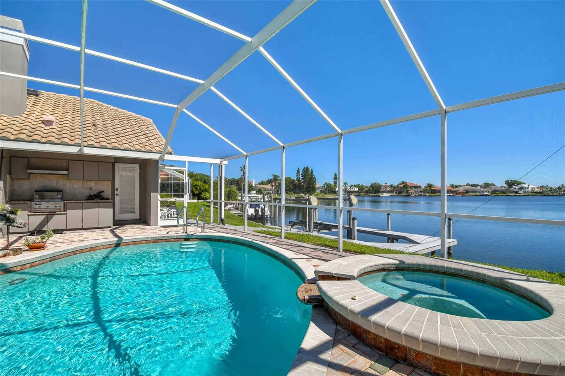 4918 E Longboat Boulevard Tampa FL 33615