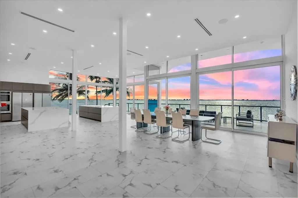 4035 Bay Shore Road Sarasota FL 34234
