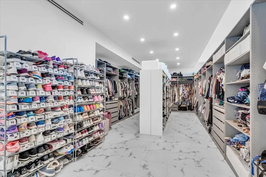 4035 Bay Shore Road Sarasota FL 34234