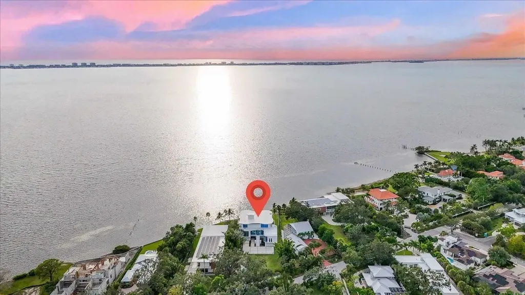 4035 Bay Shore Road Sarasota FL 34234