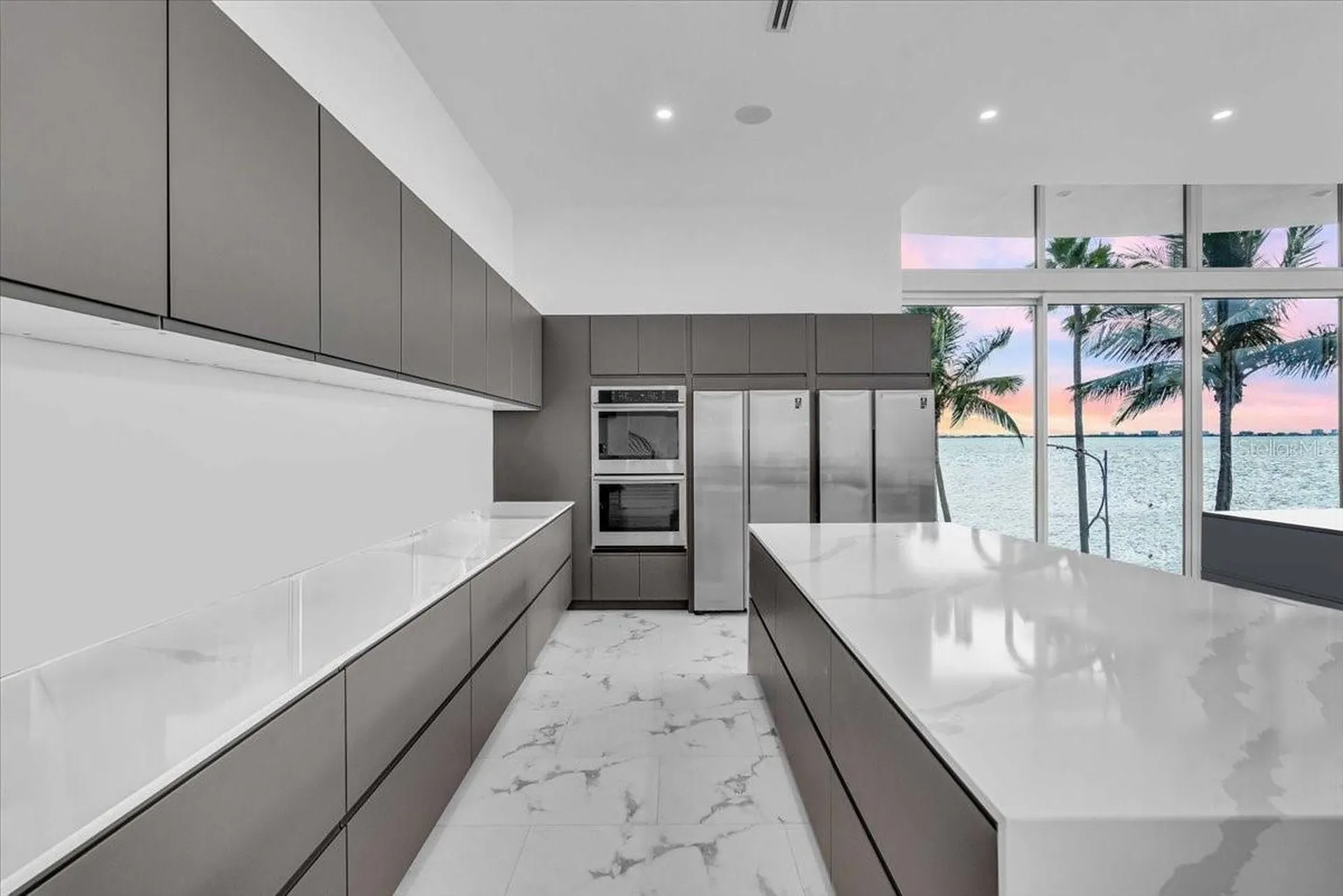 4035 Bay Shore Road Sarasota FL 34234