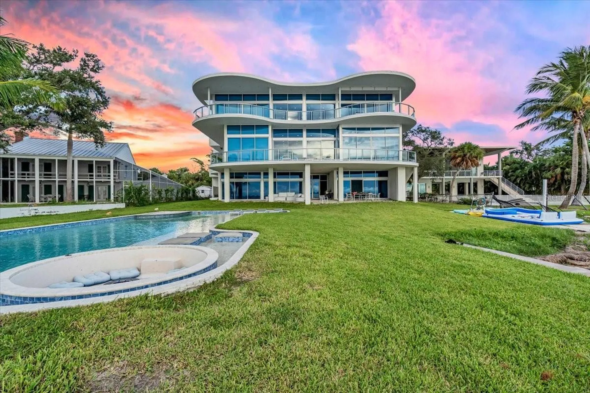 4035 Bay Shore Road Sarasota FL 34234