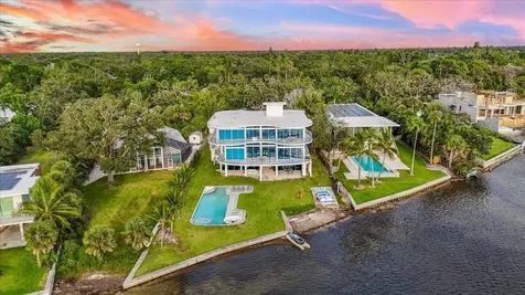 4035 Bay Shore Road Sarasota FL 34234