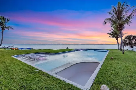 4035 Bay Shore Road Sarasota FL 34234