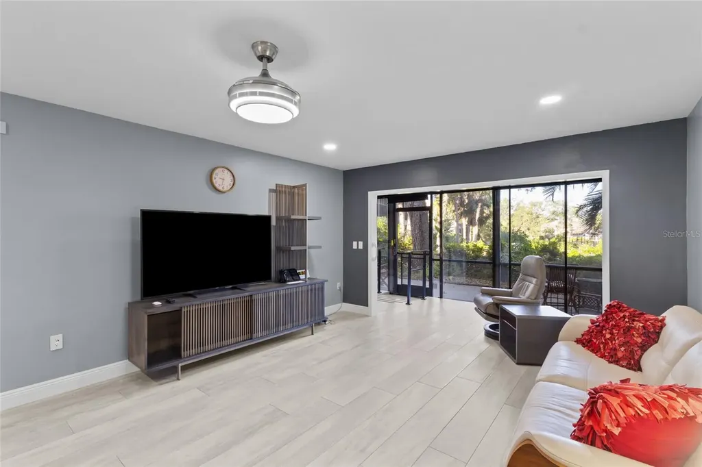 1627 Boathouse Circle Sarasota FL 34231